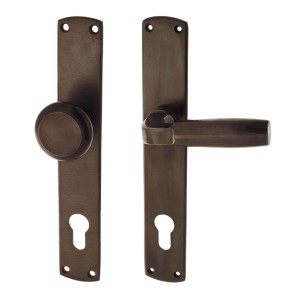 Ferrure de porte d'entrée en laiton style Bauhaus forme typique brune